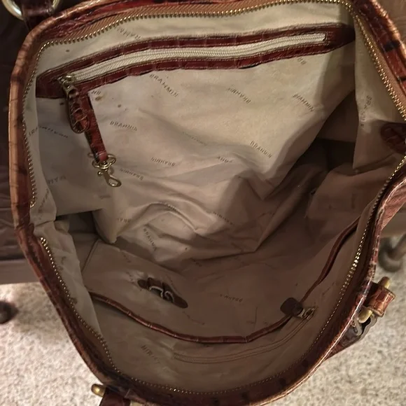 Brahmin leather handbag—beautiful! 9.5” x 14” - Picture 3 of 7